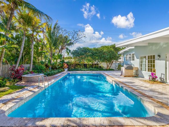1900 Admirals Way, Fort Lauderdale FL 33316