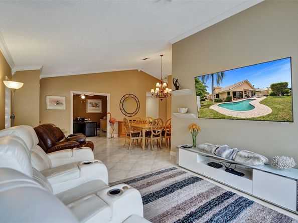 3525 Bosun Cir, Delray Beach FL 33483