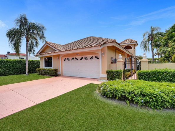 3525 Bosun Cir, Delray Beach FL 33483