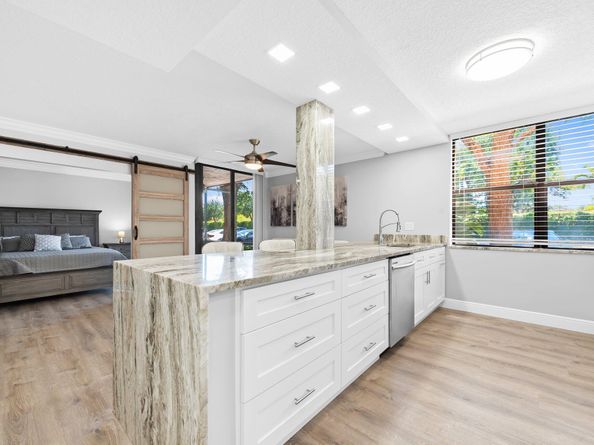 450 Egret Circle 9111, Delray Beach FL 33444