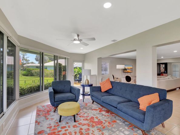 5 Slash Pine Drive, Boynton Beach FL 33436