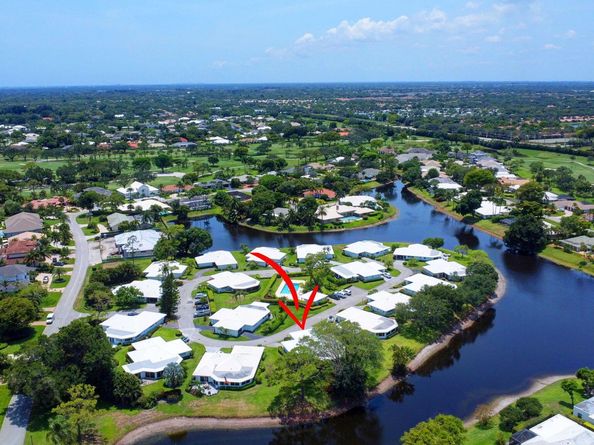 5 Slash Pine Drive, Boynton Beach FL 33436
