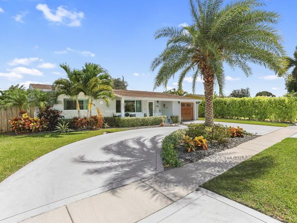 520 SE 3rd Court, Deerfield Beach FL 33441