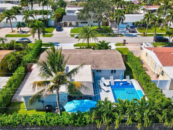 520 SE 3rd Court, Deerfield Beach FL 33441