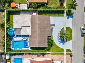 520 SE 3rd Court, Deerfield Beach FL 33441