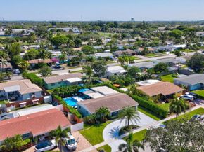 520 SE 3rd Court, Deerfield Beach FL 33441
