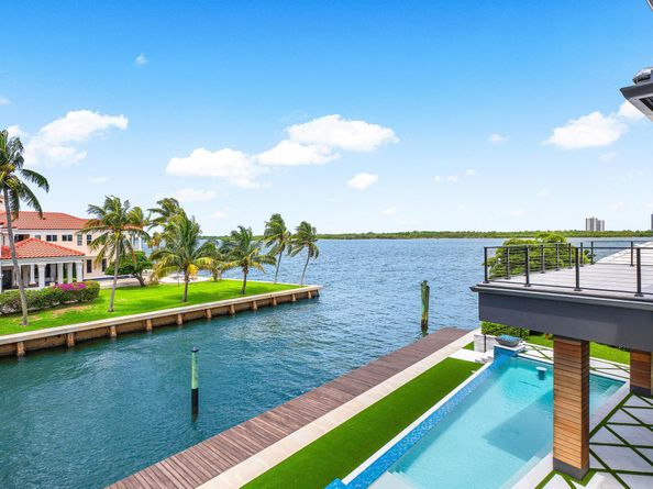 107 Bowsprit Drive, North Palm Beach FL 33408