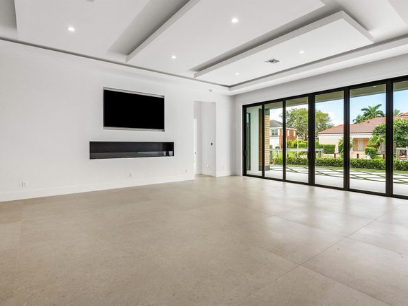 107 Bowsprit Drive, North Palm Beach FL 33408