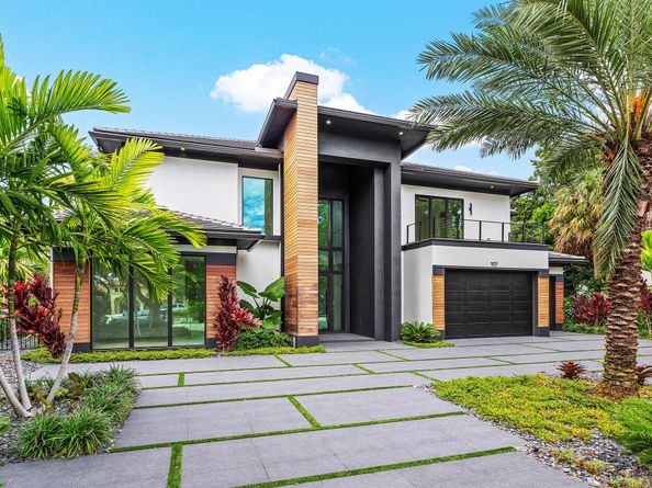 107 Bowsprit Drive, North Palm Beach FL 33408