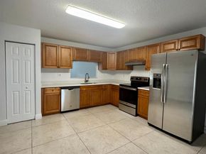 4130 NW 114th Ave, Coral Springs FL 33065