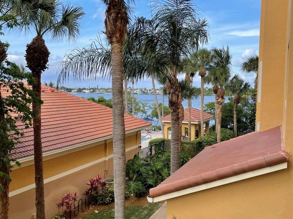 1200 Scotia Drive 305, Hypoluxo FL 33462