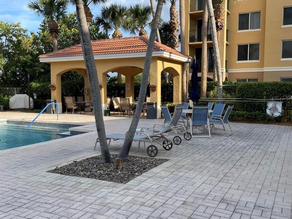 1200 Scotia Drive 305, Hypoluxo FL 33462