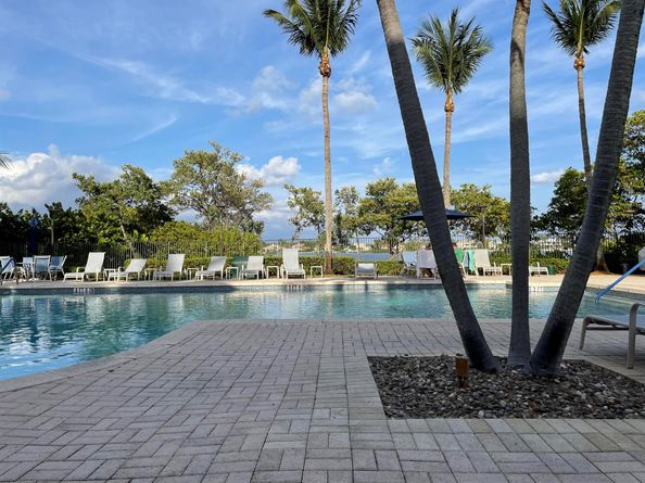 1200 Scotia Drive 305, Hypoluxo FL 33462
