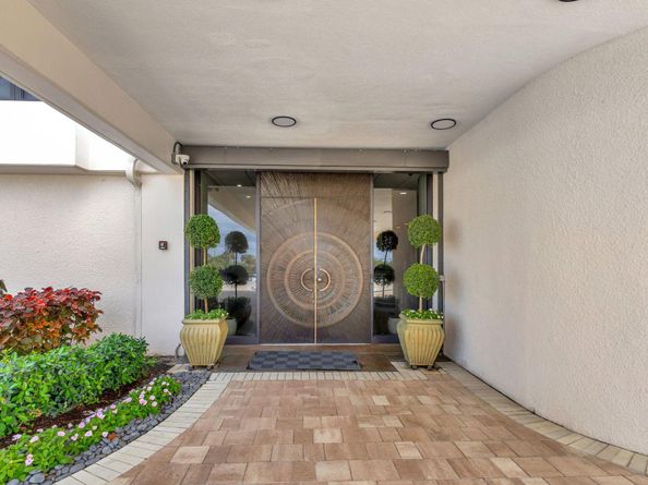 5380 N Ocean Drive 5a, Riviera Beach FL 33404