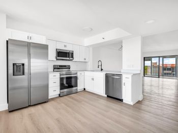 14475 Strathmore Lane