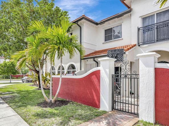 3513 NW 29th Ct, Lauderdale Lakes FL 33311