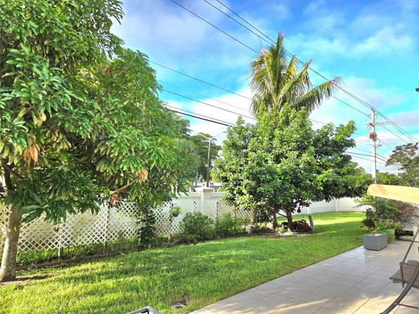 8406 NW 57th Ct, Tamarac FL 33321