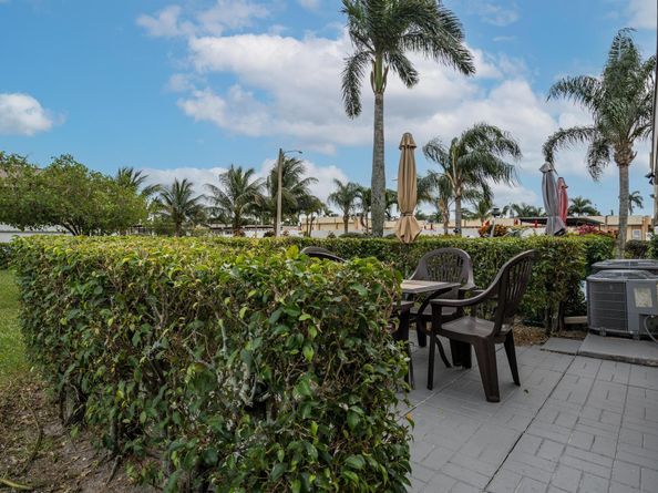 2822 Crosley Drive W B, West Palm Beach FL 33415