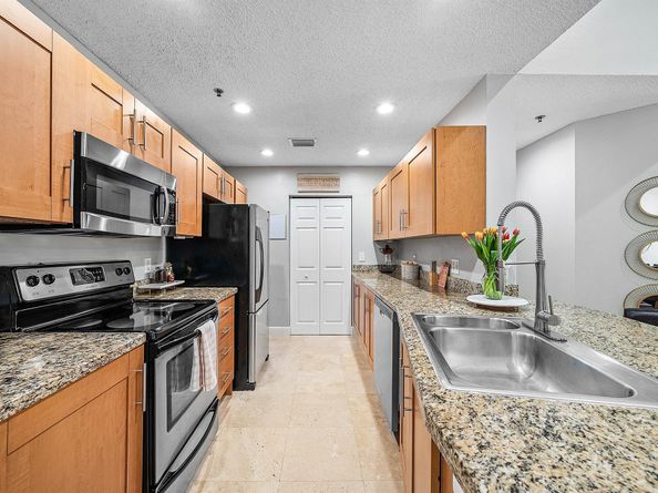 Undisclosed Address #RX-11129559, Boca Raton FL 33496