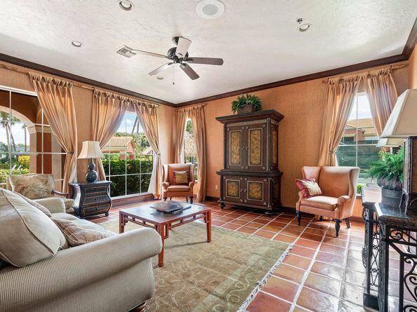 Undisclosed Address #RX-11129559, Boca Raton FL 33496