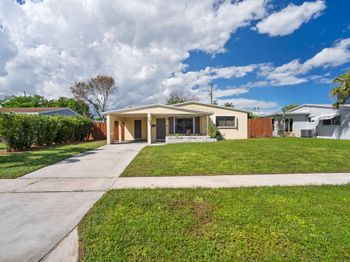 3431 SW 15th Ct