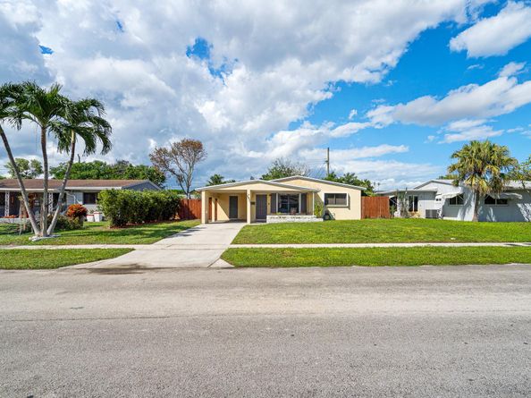 3431 SW 15th Ct, Fort Lauderdale FL 33312