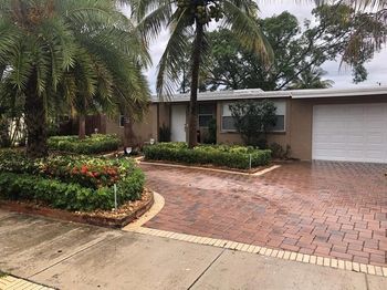 5273 NE 17th Ave
