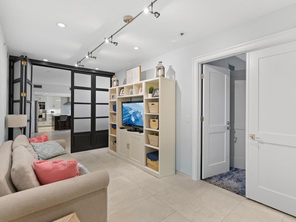 1532 SE 12th St 302, Fort Lauderdale FL 33316