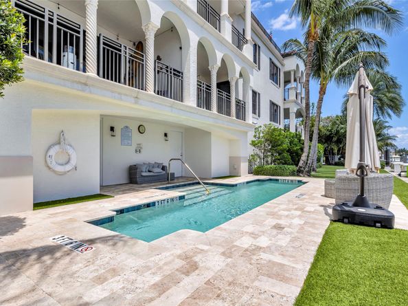 1532 SE 12th St 302, Fort Lauderdale FL 33316