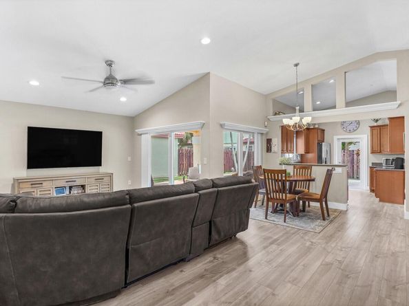 5540 NW 51st Avenue, Coconut Creek FL 33073