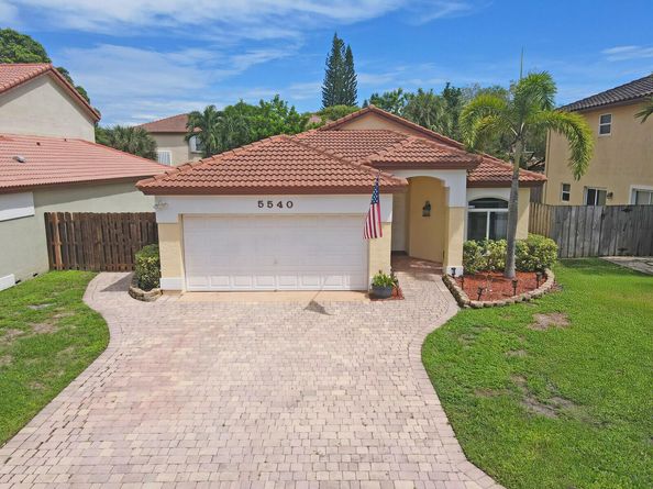5540 NW 51st Avenue, Coconut Creek FL 33073