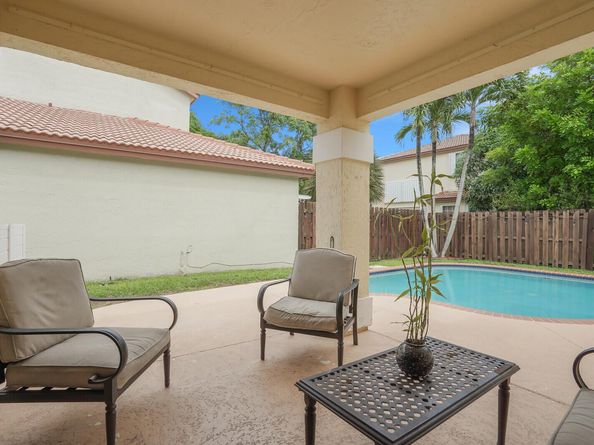 5540 NW 51st Avenue, Coconut Creek FL 33073
