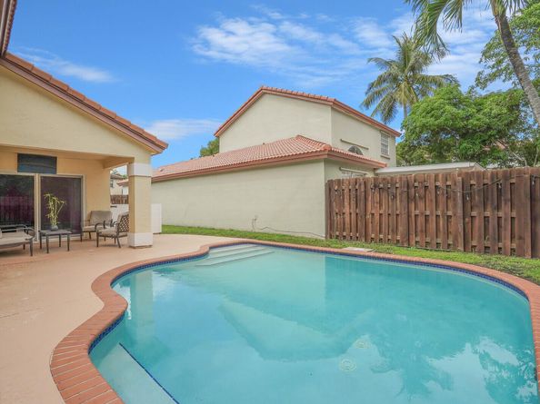 5540 NW 51st Avenue, Coconut Creek FL 33073
