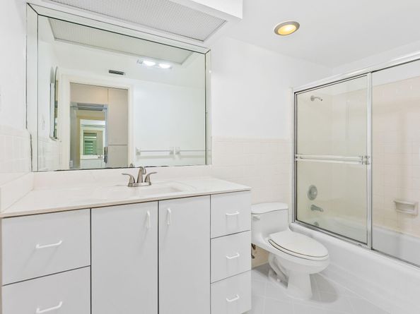 3050 NE 48th St 309, Fort Lauderdale FL 33308