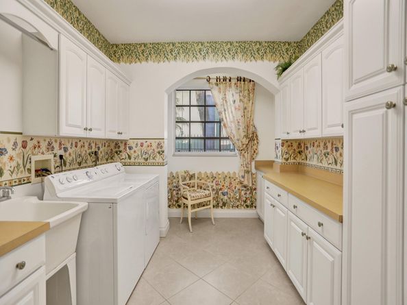 40 Compass Isle, Fort Lauderdale FL 33308