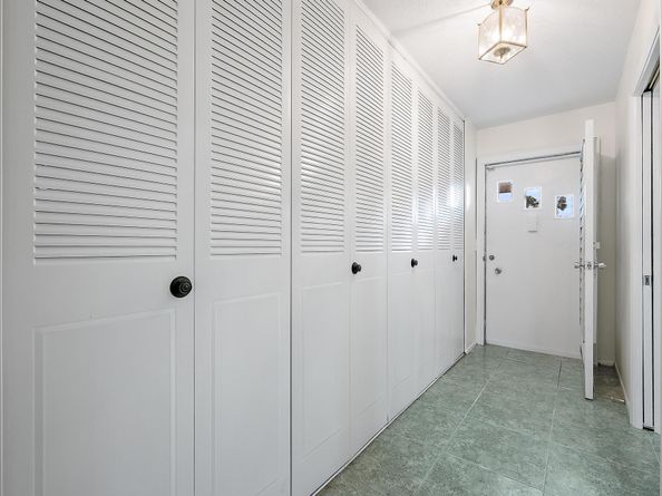 2638 E Gately Drive E 45, West Palm Beach FL 33415