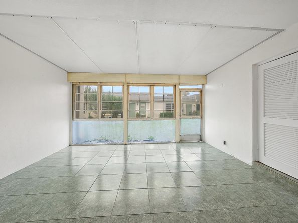 2638 E Gately Drive E 45, West Palm Beach FL 33415