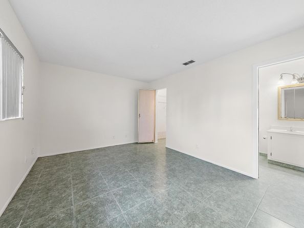 2638 E Gately Drive E 45, West Palm Beach FL 33415