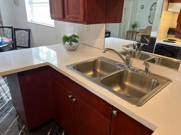 2145 Pierce St 101, Hollywood FL 33020