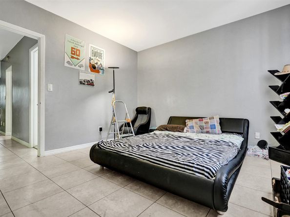 2915 Plunkett St 5D, Hollywood FL 33020