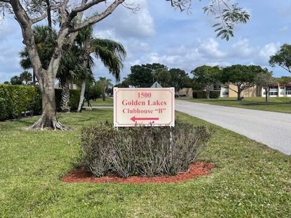 178 Lake Susan Lane, West Palm Beach FL 33411
