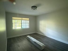 178 Lake Susan Lane, West Palm Beach FL 33411