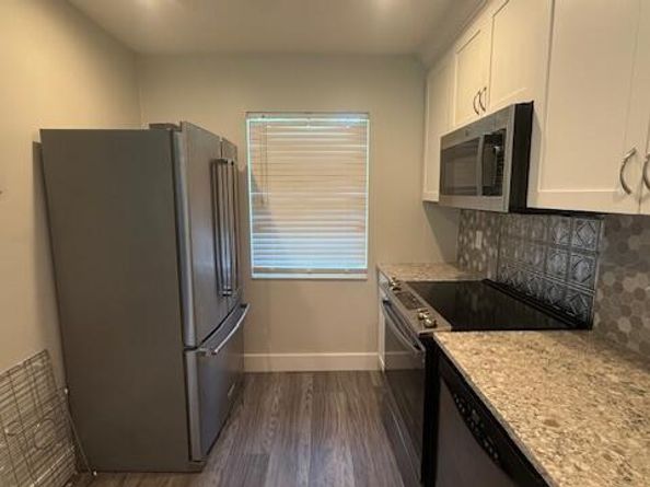 178 Lake Susan Lane, West Palm Beach FL 33411