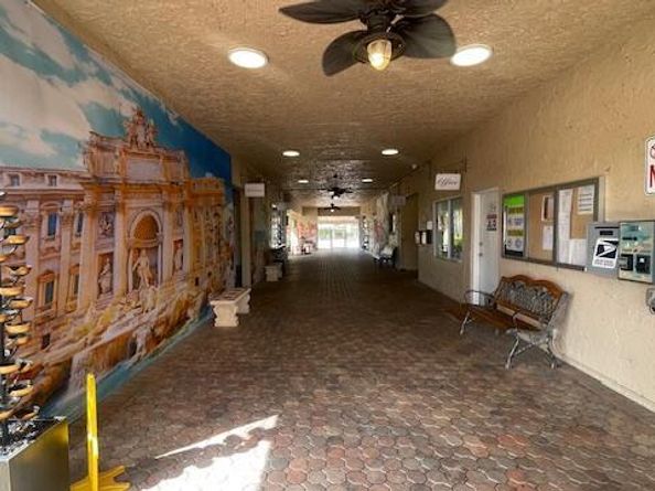 178 Lake Susan Lane, West Palm Beach FL 33411