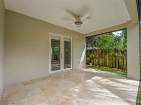 704 SW 16th St, Fort Lauderdale FL 33315