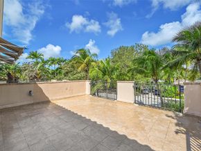 704 SW 16th St, Fort Lauderdale FL 33315