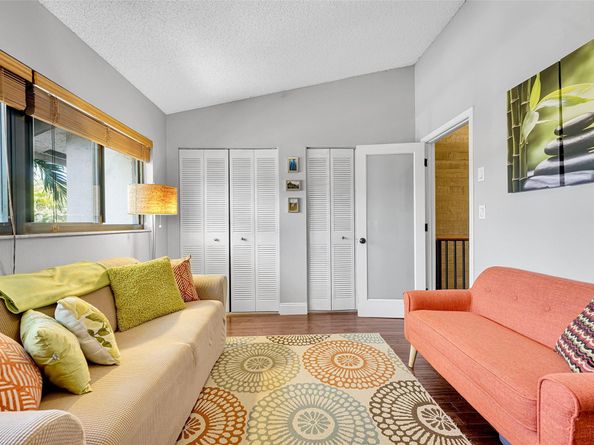 3084 S Oakland Forest Dr 1403, Oakland Park FL 33309