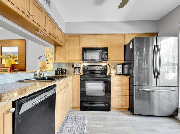 3084 S Oakland Forest Dr 1403, Oakland Park FL 33309