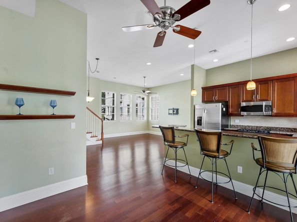 285 SE 6th Avenue J, Delray Beach FL 33483