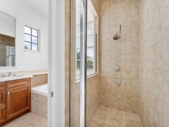 285 SE 6th Avenue J, Delray Beach FL 33483